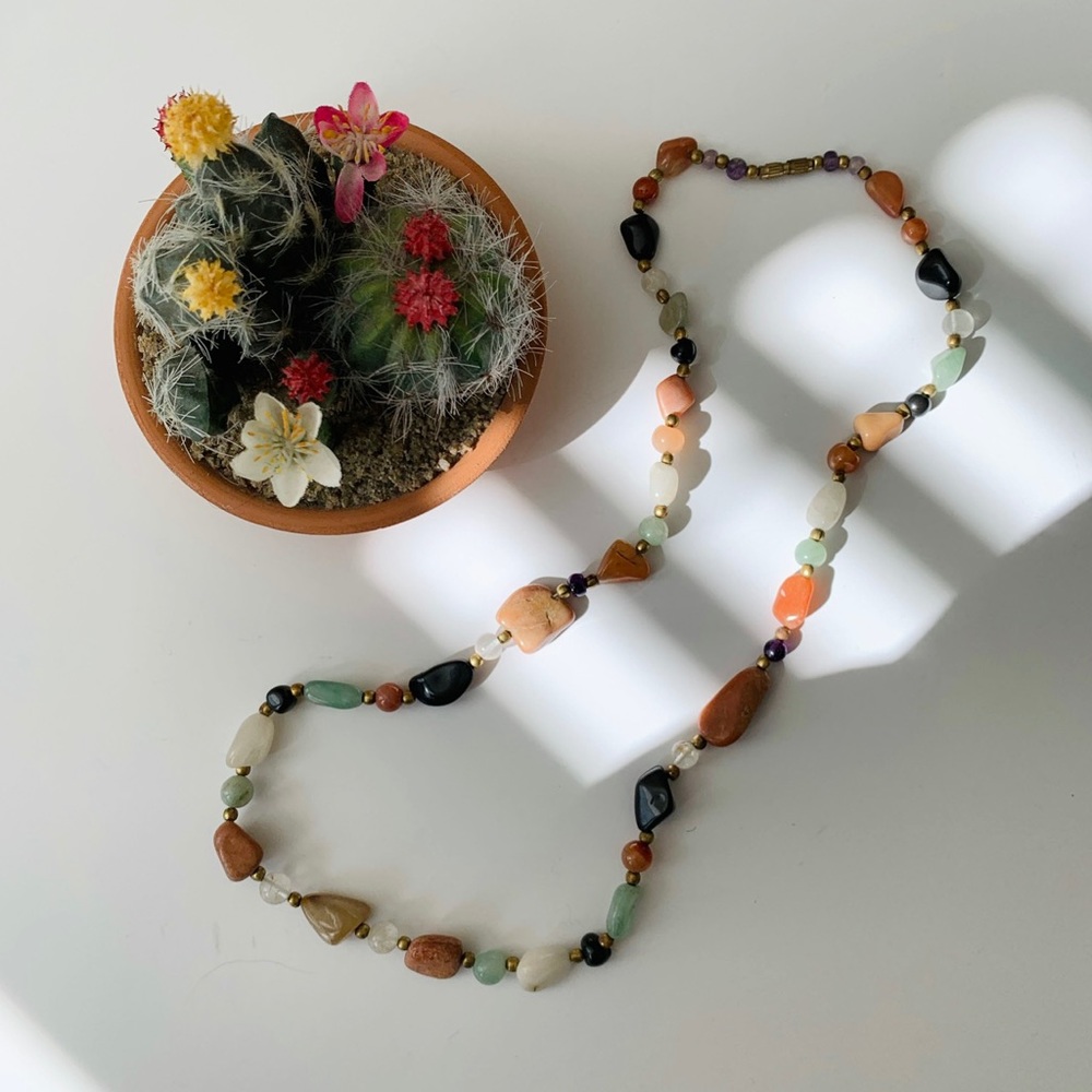 • vintage semi-precious stone necklaces •